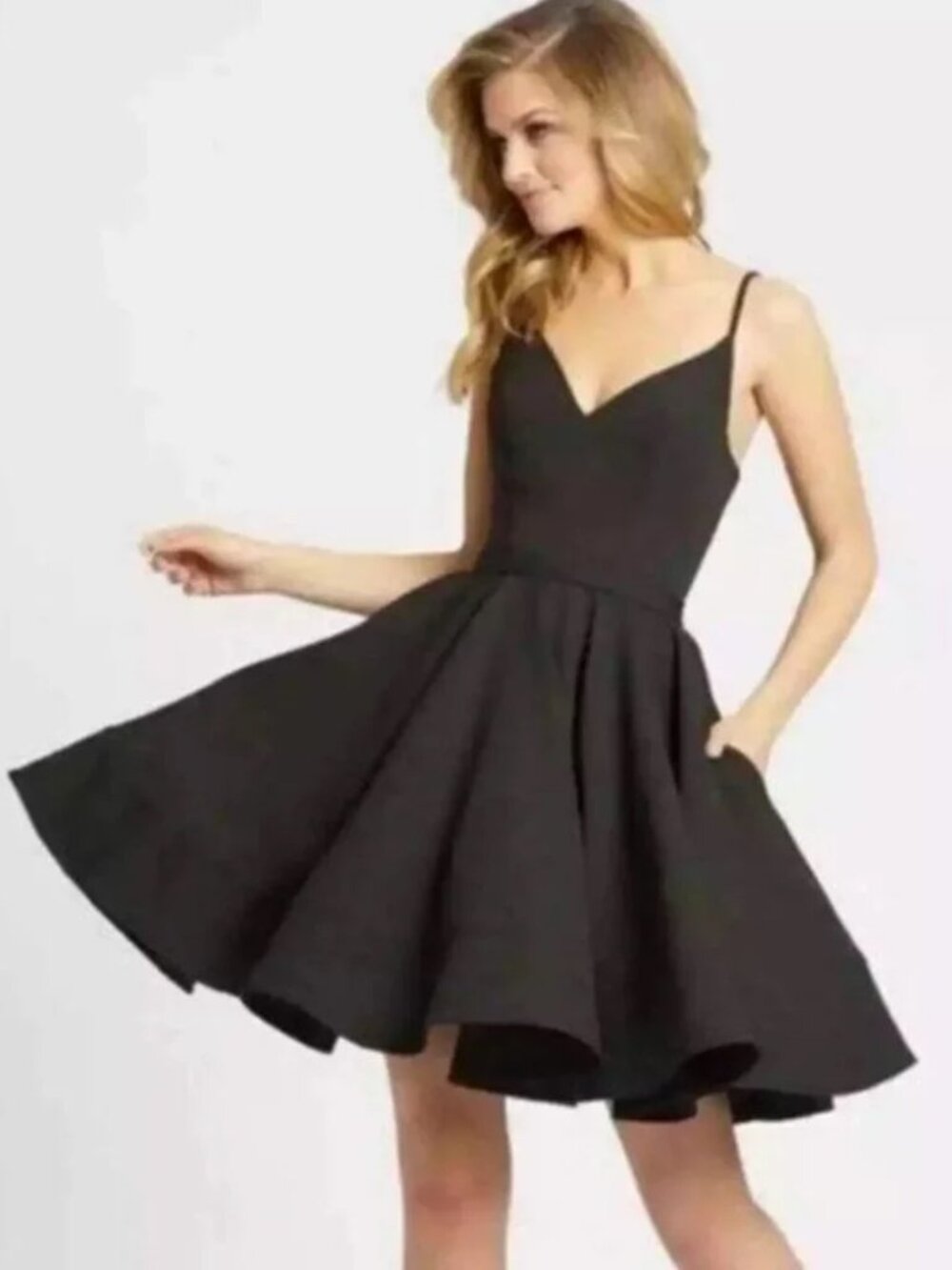 Mac Duggal V-Neck Sleeveless Fit & Flare Black Cocktail Dress NWT Size 4